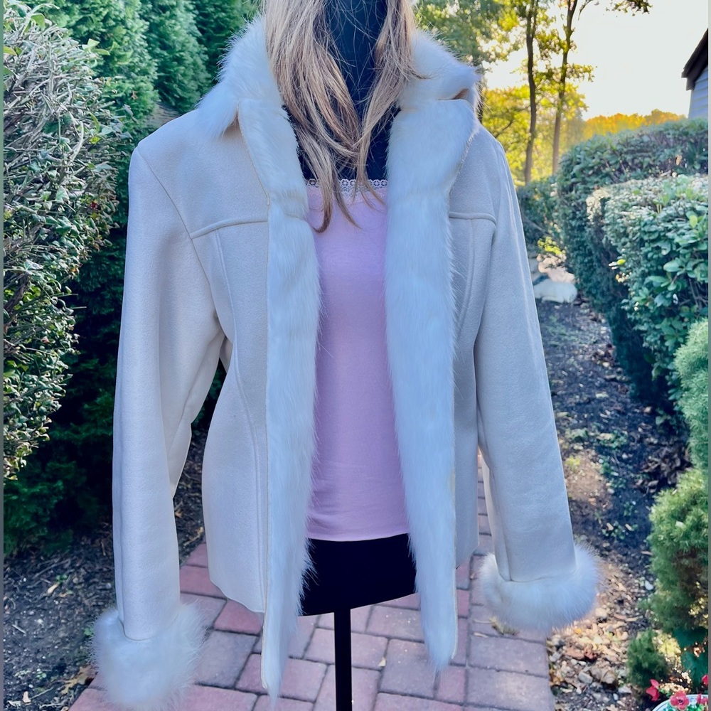 Like new “Lisa International”  Creamy white  Jacket ..Faux Fur trim & fur lining
